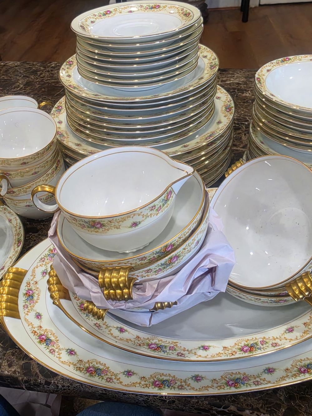 Windsor White  Porcelain Dinnerware with Pink Rose Garland and Trimmed In 22kt G